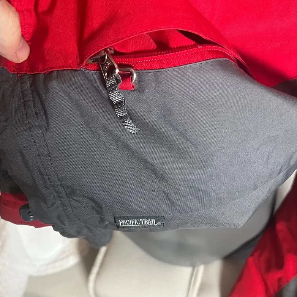 Pacific Trail Men’s Red & Gray Ski Jacket Size Medium